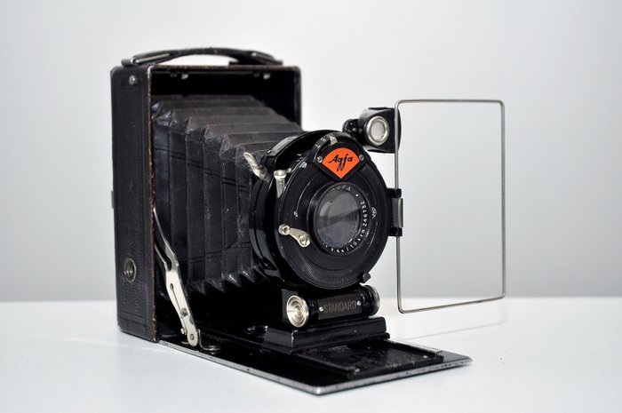 AGFA STANDARD 6.5 X 9 CM PLATE CAMERA TYPE 204 (1926 - 1933)