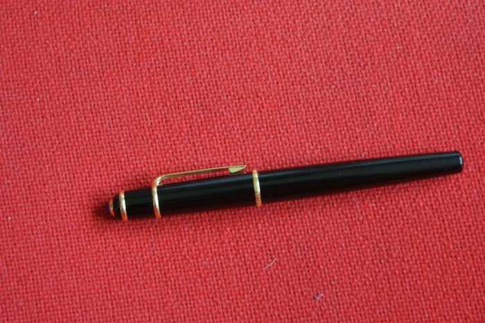 cartier pen 18k 750