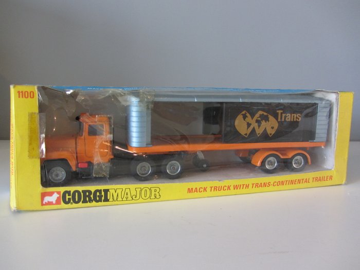 Corgi Major Toys - #1100 - Mack Truck With Trans-continental Trailer