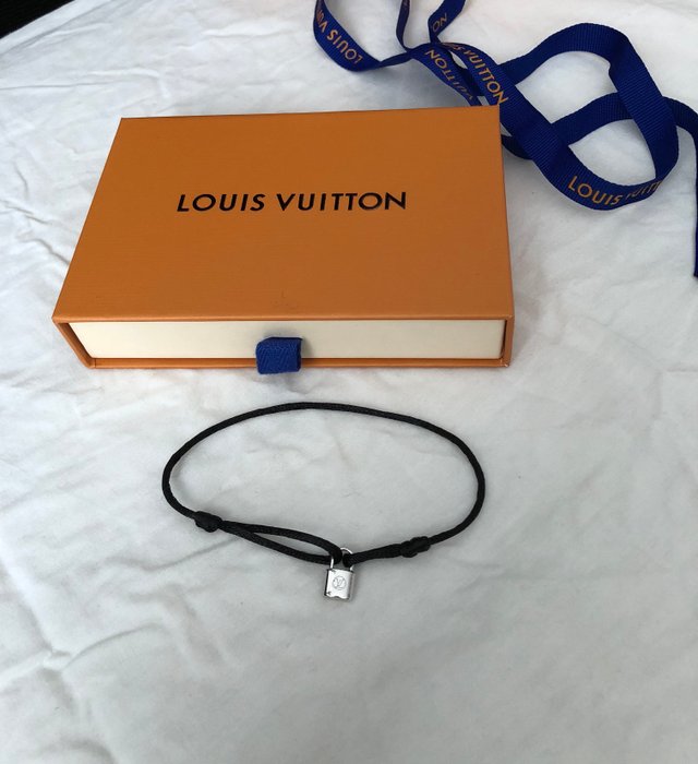 Louis Vuitton Unicef Bracelet Online Jobs