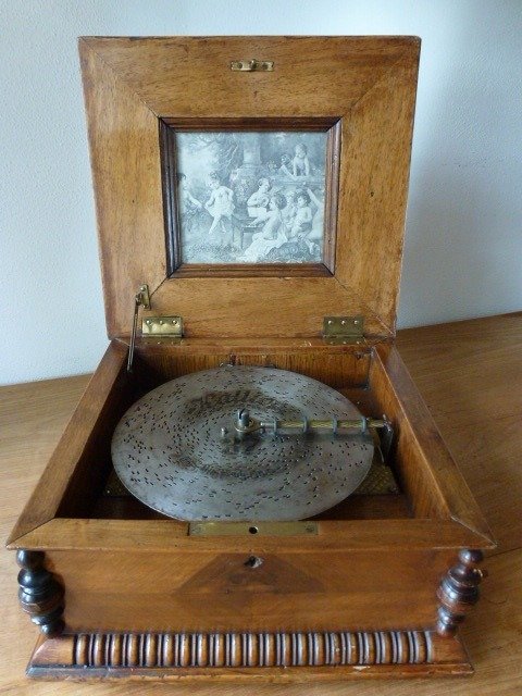 Kalliope music box - +/- 1880 - 14 discs