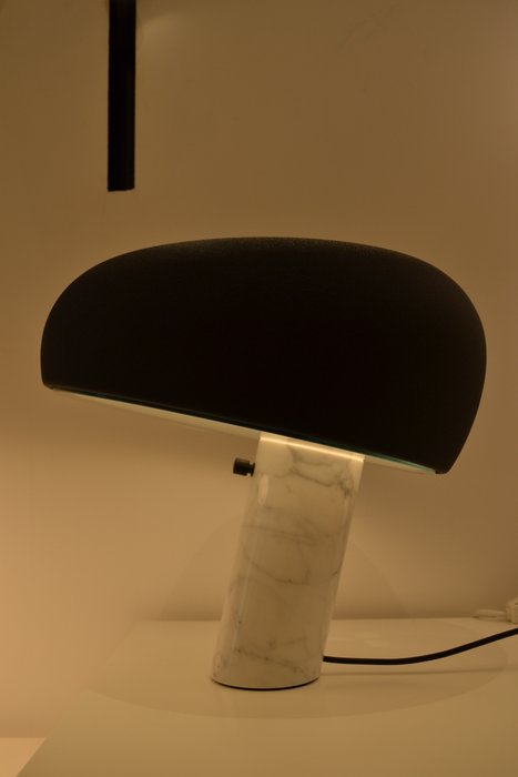 FLOS - Snoopy Lamp LIMITED EDITION