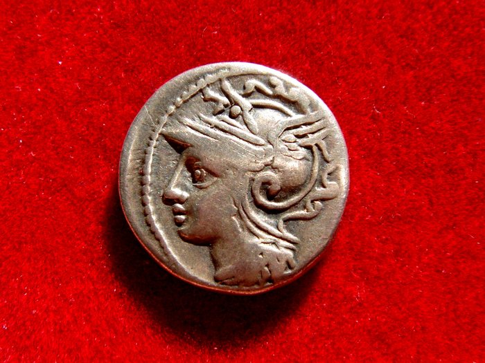 ROMAN REPUBLIC: Coelius Caldus, AR denarius (3.94g), Rome 