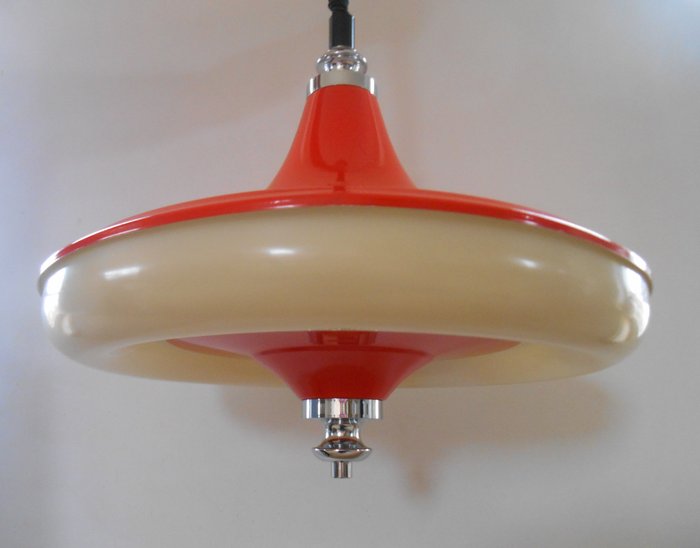Super Space Age UFO hanging lamp from the 1960s - Catawiki CW-15