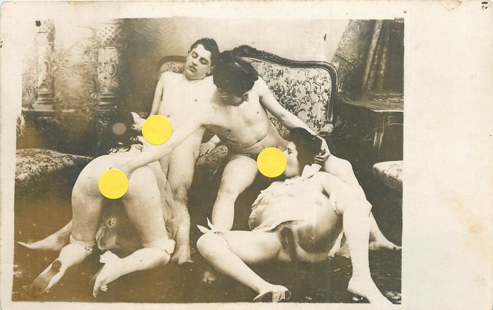 Erotic card from the early 1900s - Lot of 3 old postcards and a photo 9 x 12