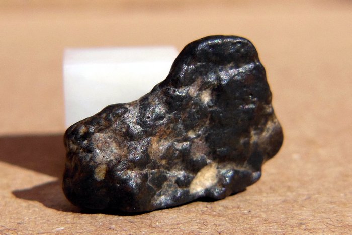 Lunar meteorite - NWA 10495 - 2,1 gr.