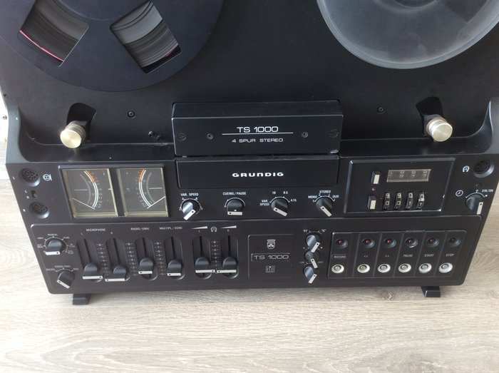 Grundig TS1000 bandrecorder met CCMS 332 microphone