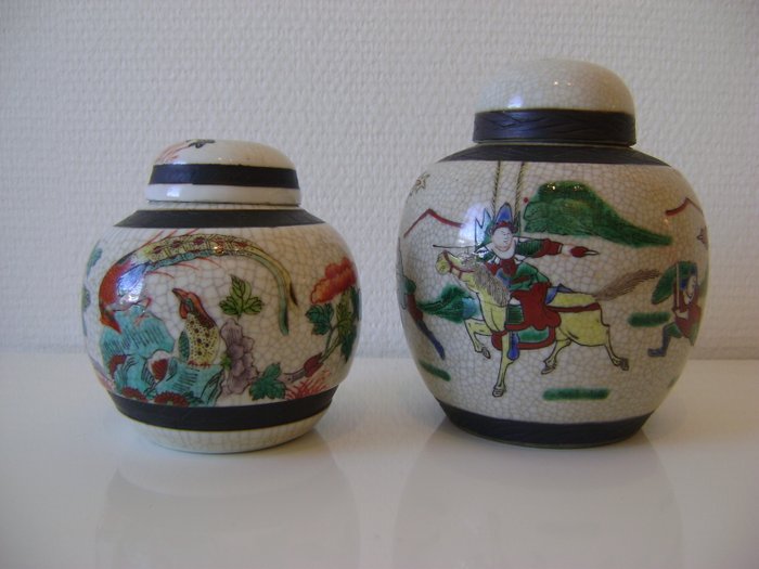 Nanking Porcelain, 2 Ginger Jars - China - Republic period, around 1930/40