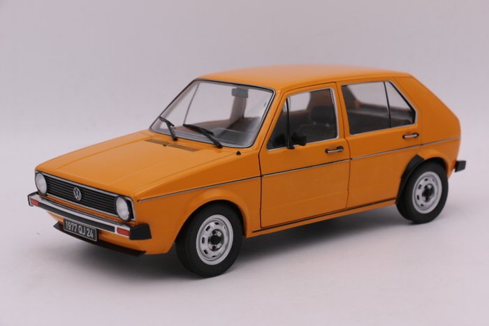 Solido - 1:18 - Volkswagen Golf 1 - 颜色橙色
