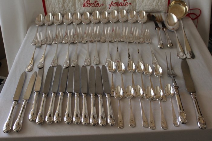Cutlery set for 12 people in silver 800/1000, made in Italy, in the first half of the 20th century
