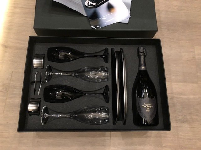 Dom Perignon Caviar Set Gift Box Champagne Flutes Server Pearl Spoon