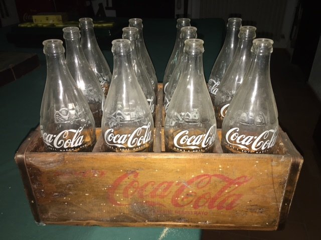 Old Coca Cola crate in wood, complete with 12 glass bottles - 1960s