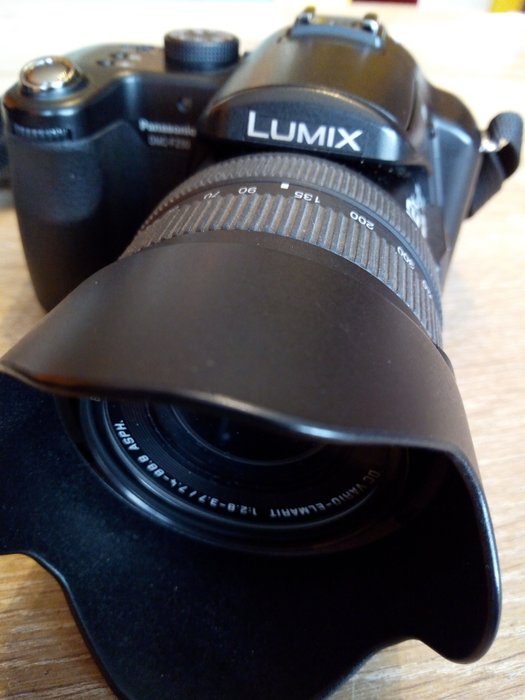 Panasonic LUMIX DMC-FZ50 LEICA lens system as new! - Catawiki
