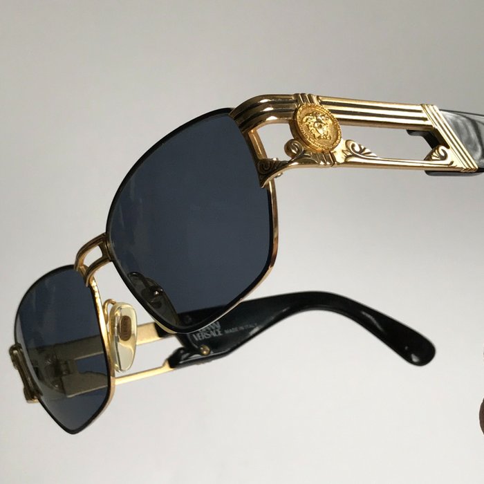 wond Geometrie hardop Versace Sunglasses - Vintage - Catawiki