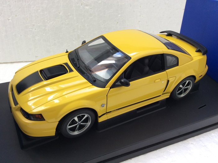 AUTOart - Scale 1:18 - 2004 Ford Mustang Mach 1 in - Catawiki