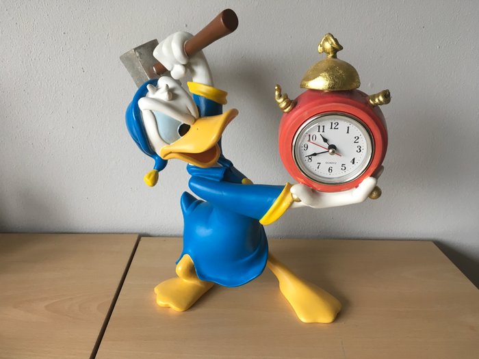 Disney, Walt - Figure - Donald Duck with alarm clock