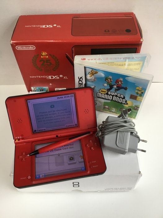 Nintendo DSi XL limited edition Mario 25th anniversary in box Including games 