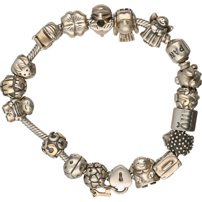 925/1000 Silver pandora bracelet with various charms of which 3 have