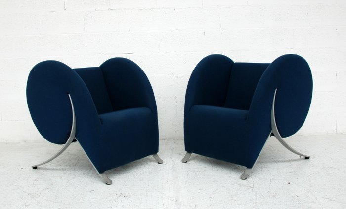 Yaakov Kaufman for Arflex - ‘Virgola’ (Comma) pair of armchairs