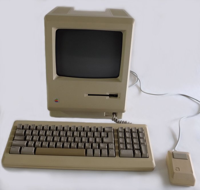 Macintosh 128K + CarryBag black apple . First Macintosh