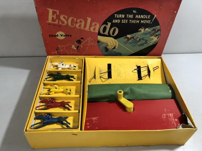 Escalado 1950s Boxed Horse Racing Board Game 