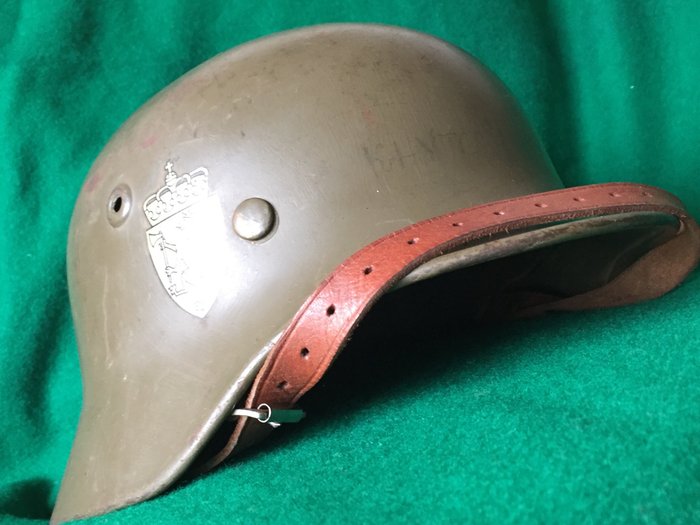 WW2 German helmet “Quist”; DN 22*; reused by the Norwegian Armed Forces