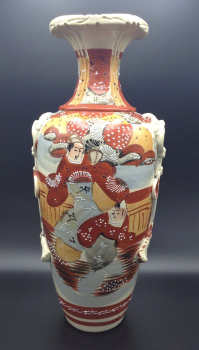 Large vase - 'Kyoto' Satsuma - Japan - c. 1930–40s