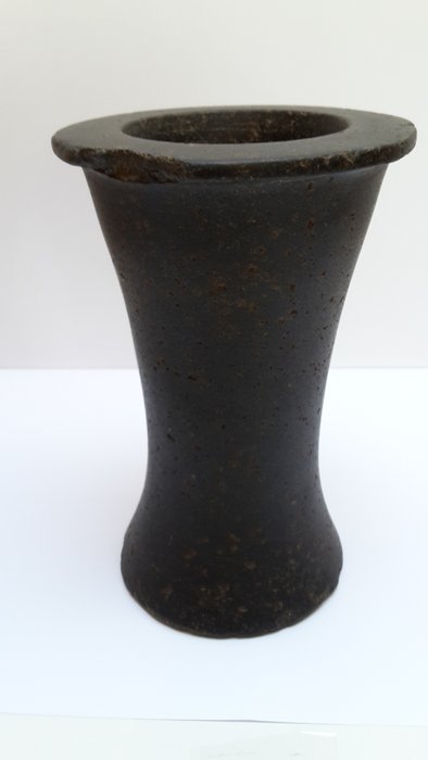 Oud-Egyptisch Steen Vase, diorite, 18.8 cm, 