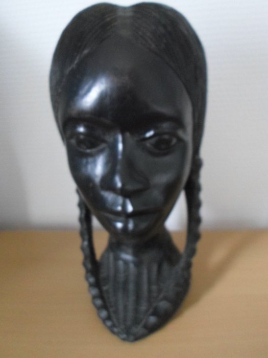 Très belle sculpture -buste tête Jeune Femme Africaine avec tresses- en ébène -ancien