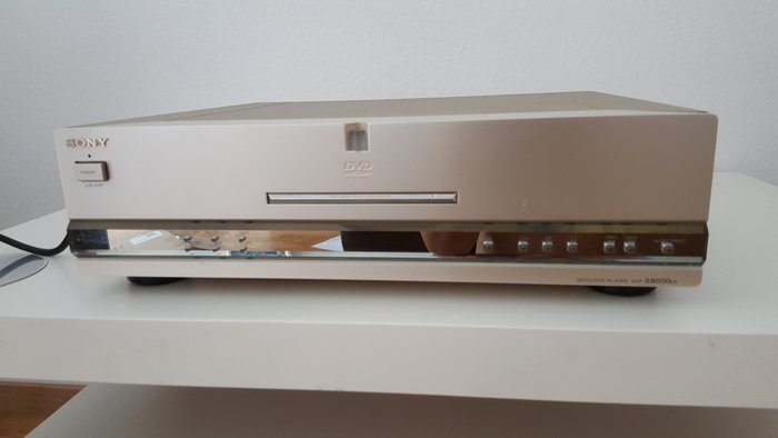 CD/DVD player / SACD Sony DVP-S9000ES (2000-01) DVD player, high range in the exclusive Champagne colour