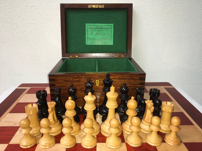 Jaques of London Chess pieces Fischer Spassky 3.75"