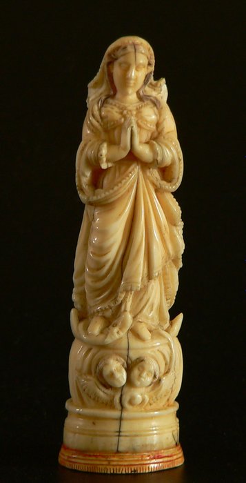 Indo-Portuguese Ivory Virgin - Goa - Late 17th / early 18th century