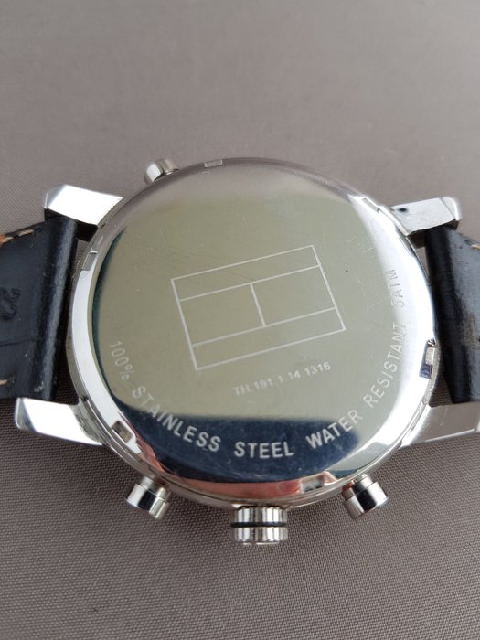 tommy hilfiger stainless steel back 