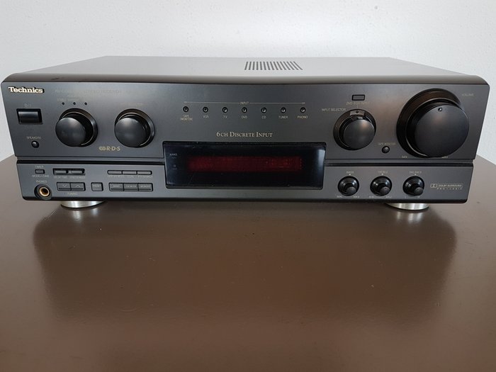 Beautiful Technics SA-AX530 AV Control FM/AM Stereo Receiver