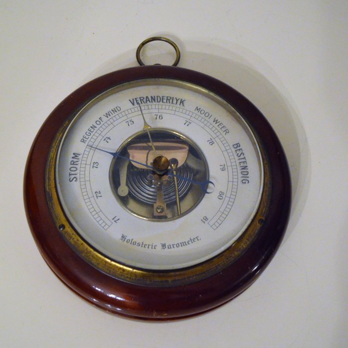 Dutch Holosteric barometer