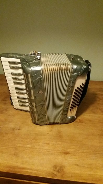 Giovanni Borsini (Castelfidardo accordion) Italy