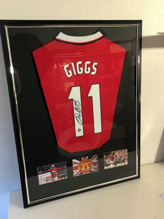 Ryan Giggs Hand Signed Manchester United Football Shirt In A Frame New 