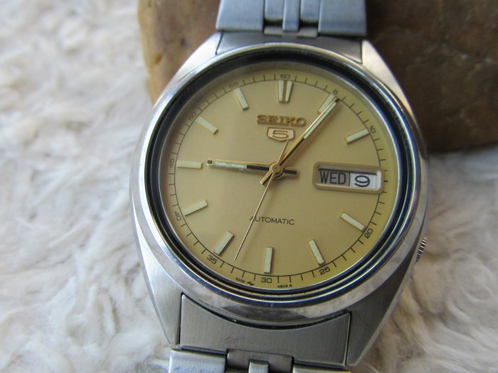Seiko - 5 Automatic  Steel Watch  - 932029 - Herre - 1970-1979