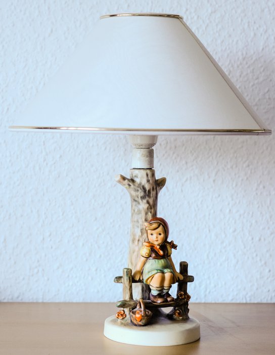Goebel Hummel Lamp (No. Hum225)