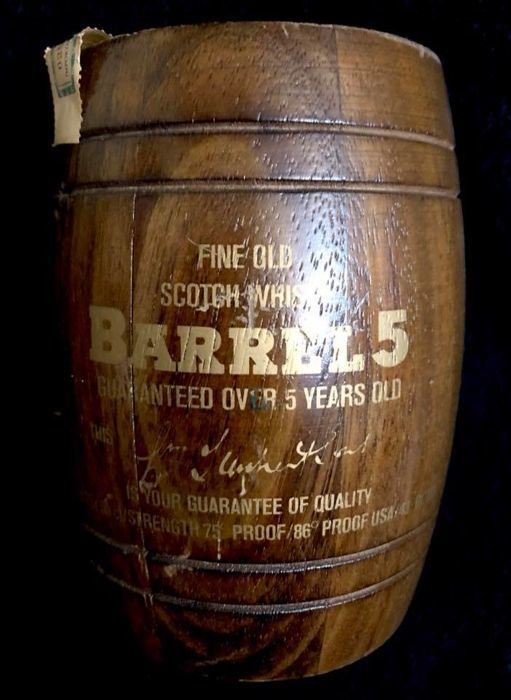A , rare , wooden , " BARREL 5 " , fine old scotch whisky , decanter ( empty ) , Circa 1970 