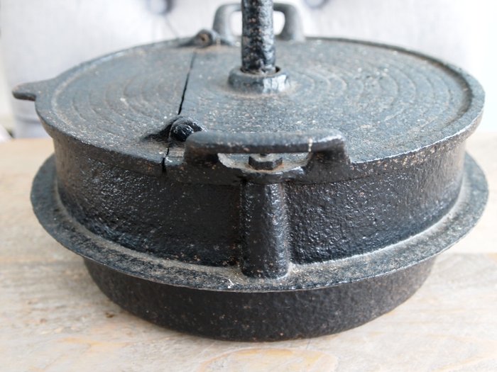 1890 ca Antique cast iron coffee roaster