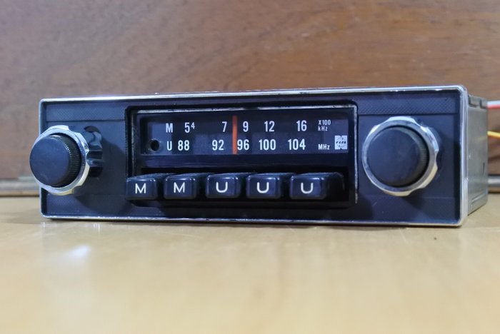 National Matsushita CR-517 FM-AM klassieke autoradio - 1972