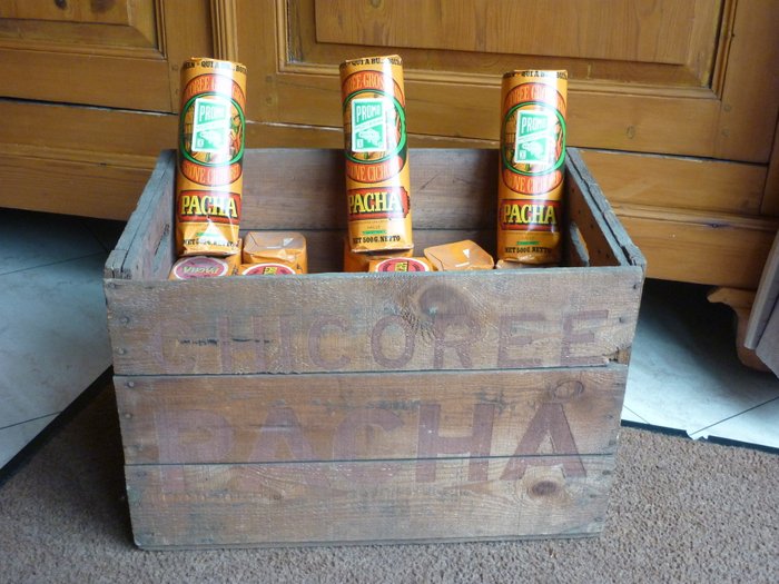 Chicorée PACHA - Wooden crate with 21 boxes of Chicorée