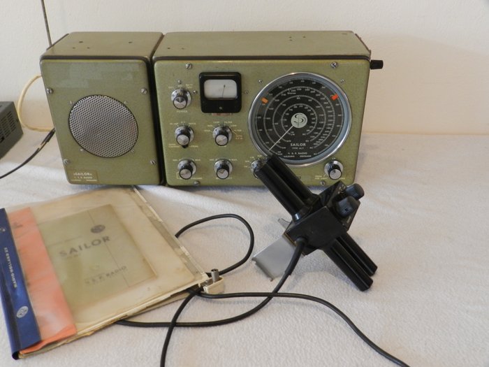 Vintage Ship's Radio Receiver complete with Sailor direction finding unit and original Sailor loudspeaker  Sailor. Sailor 46T Denmark