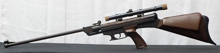 Air rifle Model GAMO 68 with DIANA 4 x 15 visor