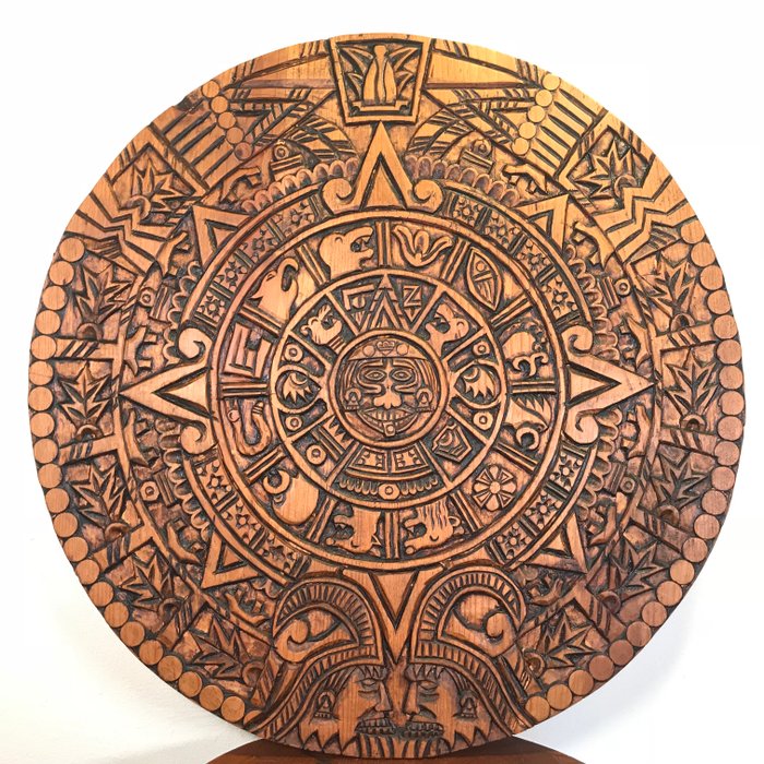 Exceptionally large wooden Maya Aztec Inca calendar, handmade - 64 cm diameter - approx.1970.
