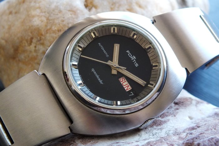 Fortis - "SPACELEADER" All-Steel Automatic w/ Original Band - 6271 - Heren - 1970-1979