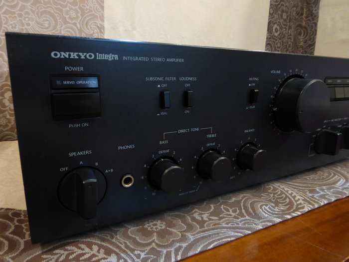 ONKYO Integra A-8250 Amplifier