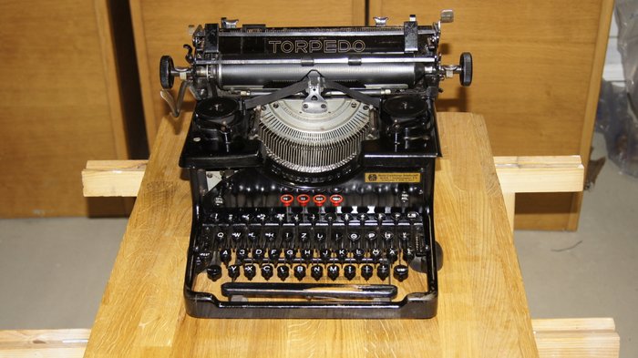 Torpedo model 6 typewriter