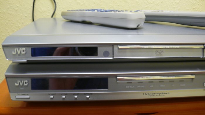 JVC Home Cinema System with DVD Player, Hybrid Feedback Digital amplifier